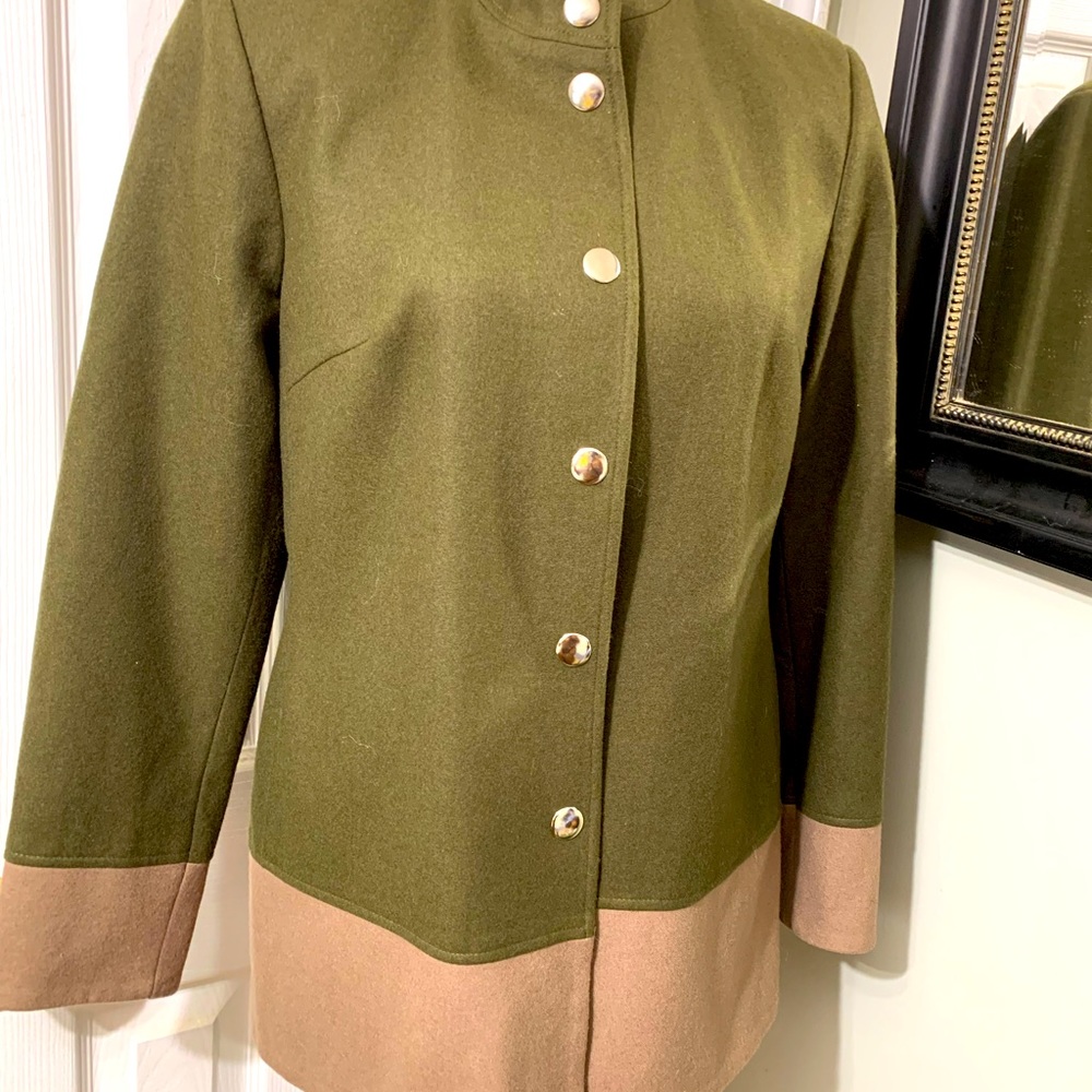 Harvé Bernard coat blazer size 6.